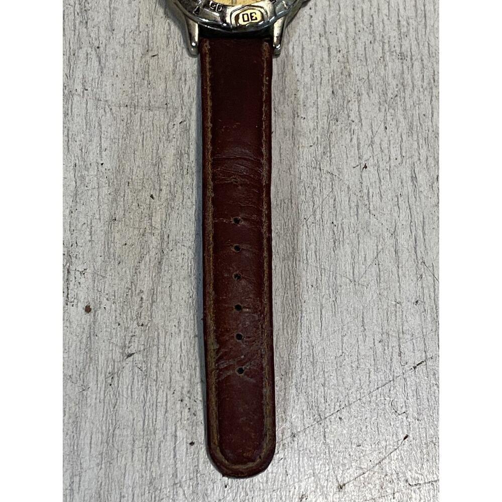 Vintage Nike Air 1238 Gold Tone Faced Watch Leather Band Needs Battery - Picture 4 of 8